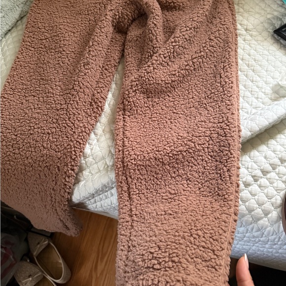 Skims Tigers Eye Jogger Pants - Picture 2 of 6